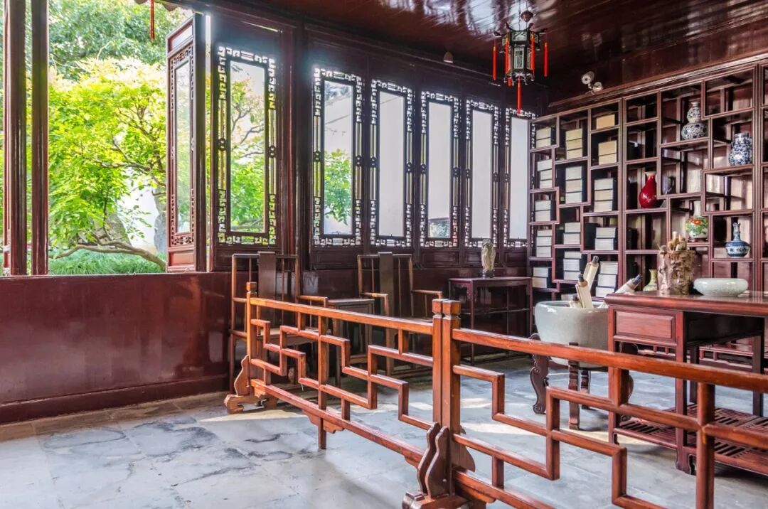 家有儿女，让孩子接受红木家具熏陶！