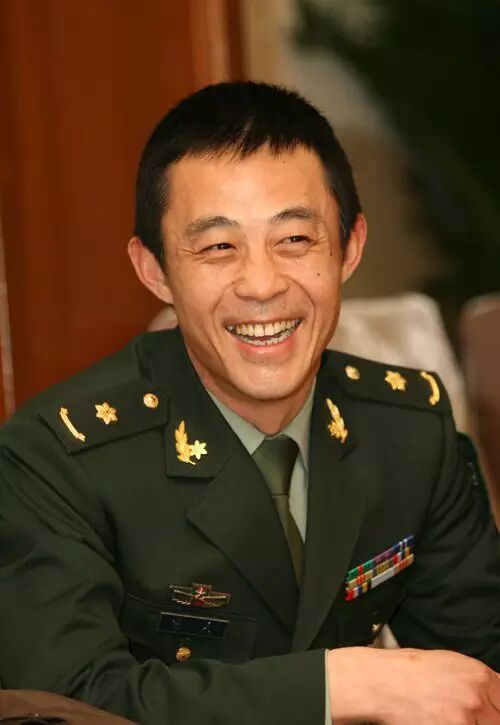 王志文个人资料简介简历(王志文个人资料简介简历身高)太疯狂了 - 车