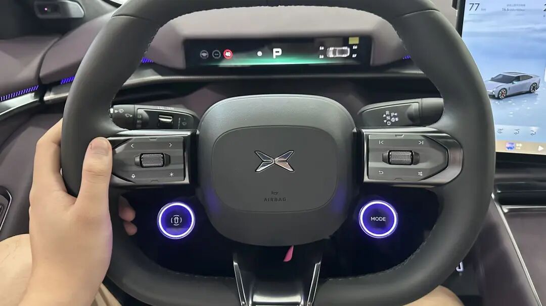 小鹏的方向盘是我觉得最好看的