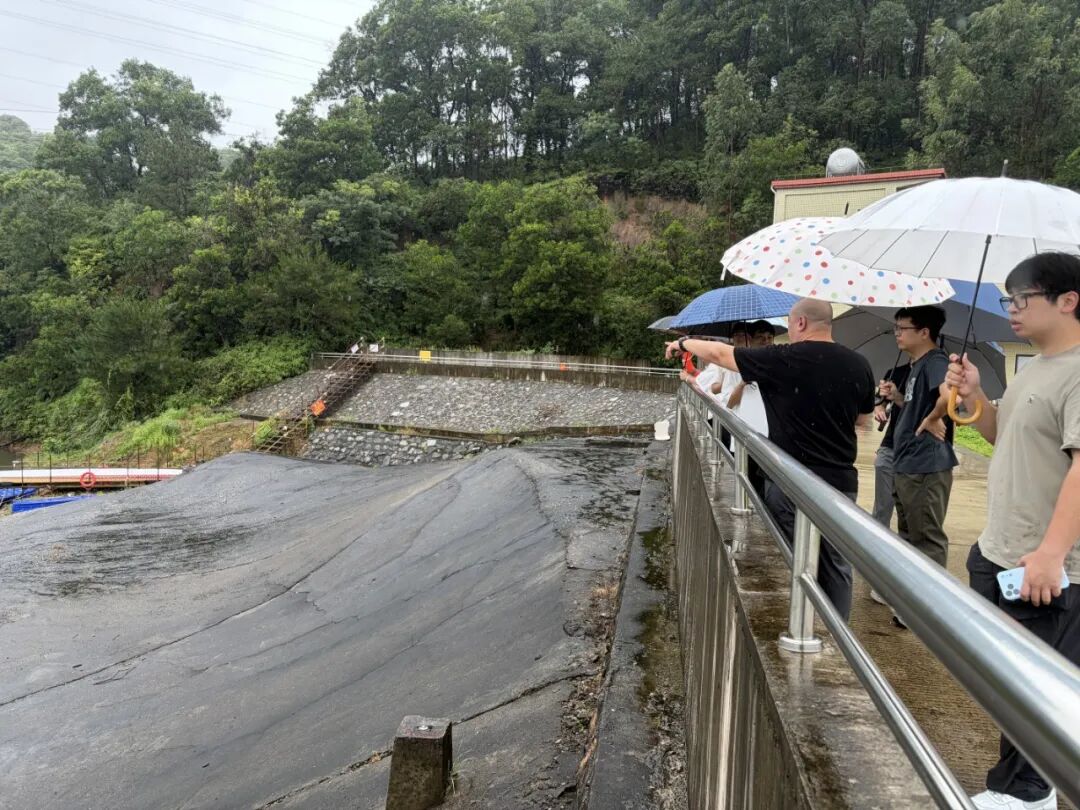鲢鱼瓮水库1.jpg