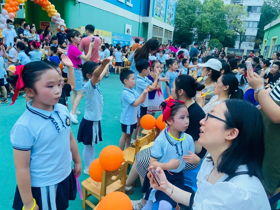 成长不烦恼记忆留夏时光有你扬州市江都区育才幼儿园大班毕业典礼