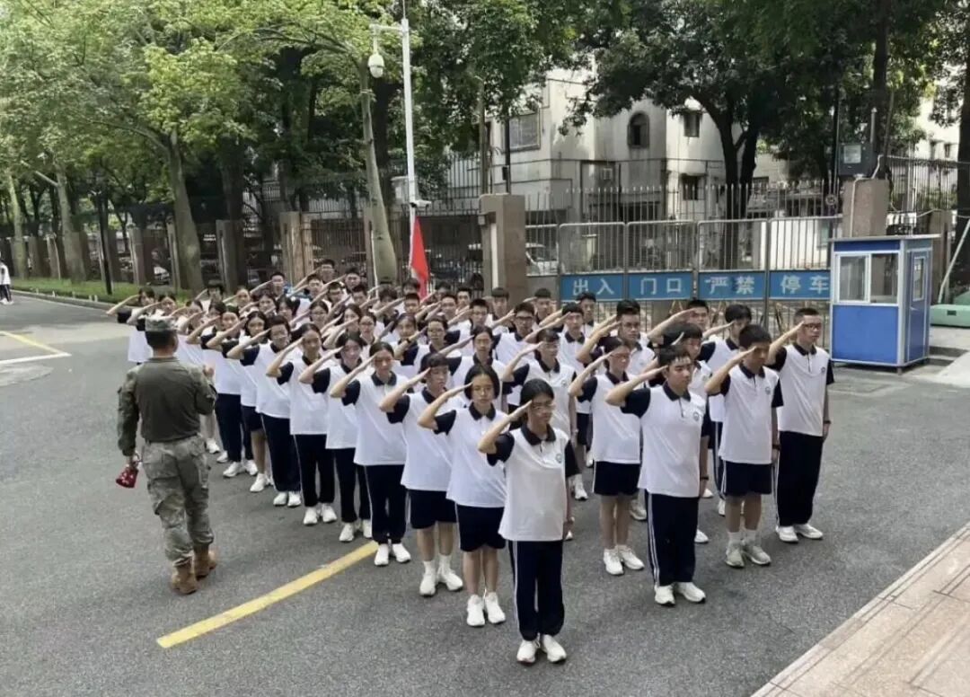 b3aa76fde628d6d22dcca326f409d2fa.jpg