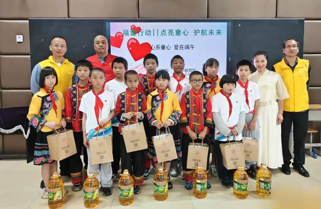 简篇-生命之源 共同爱护——“环境日”主题科普教育活动进青水民小
