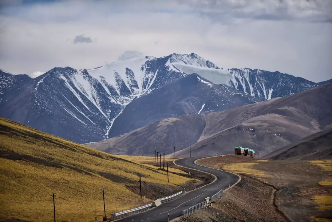 美過318，虐過丙察察，這條海拔最高的公路，才是進藏的最美路線！ 旅行 第9張