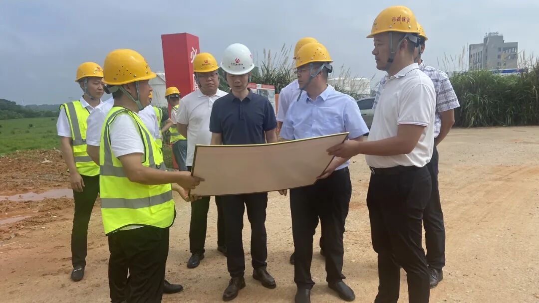 公司召开建园四路东延和罗亭供水工程策划评审会