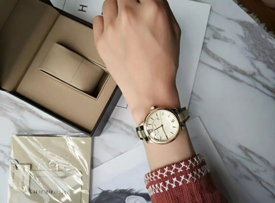 巴寶莉手表官網_巴寶莉官網手表旗艦店_巴寶莉手表女官網