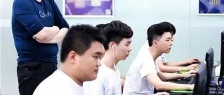 首批电竞专业学生即将毕业 校方称人才需求庞大