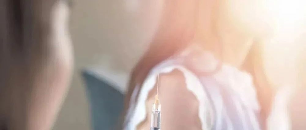 女神节福利！藤县疾控中心开展国产二价宫颈癌疫苗专场接种活动