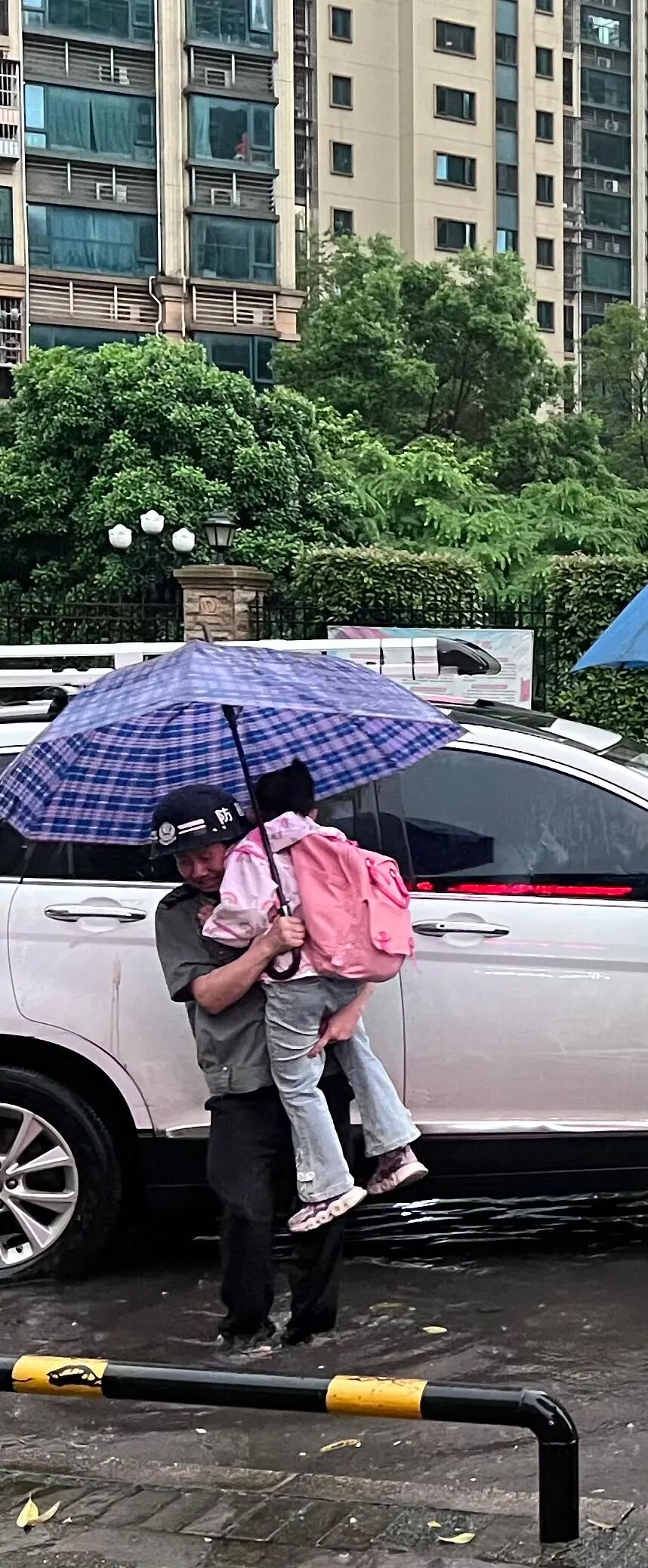 全长沙都在摸黑上班送娃，来看看孩子进入学校之后……