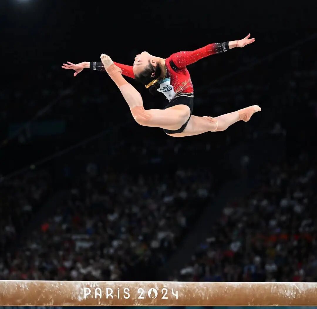 湘妹子周雅琴摘銀！父親：曾體驗(yàn)過平衡木，還沒有我手機(jī)屏幕寬