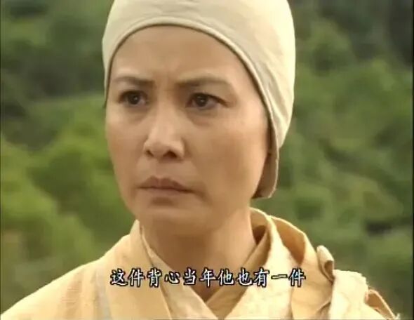 成龙悼念李丽丽：在片场她叫我弟弟，姐姐一路走好