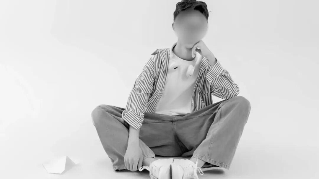 少年拿到大学录取通知书不久后病逝,安徽18岁少年拿到大学录取通知书不久后病逝，父亲..