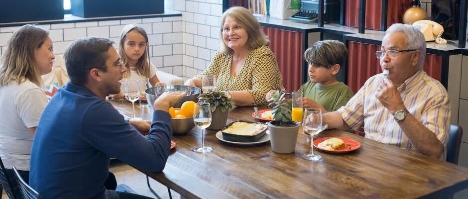 别忘了给孩子“食育”：真正的教育，就在小小的餐桌上