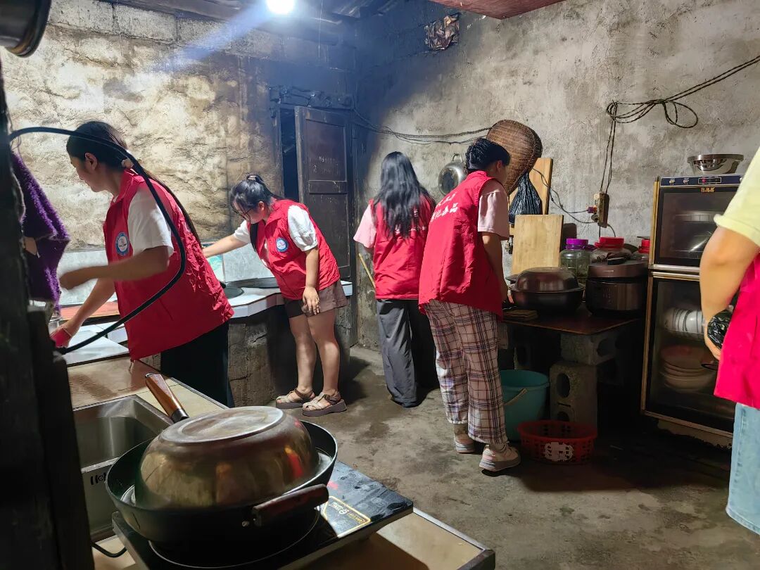 卫生家庭建设行动 | 德江县巾帼执笔共绘乡村新颜