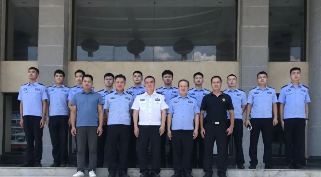 【迎评促建】︱治安学院领导赴河池市公安局宜州分局调研并看望实习生