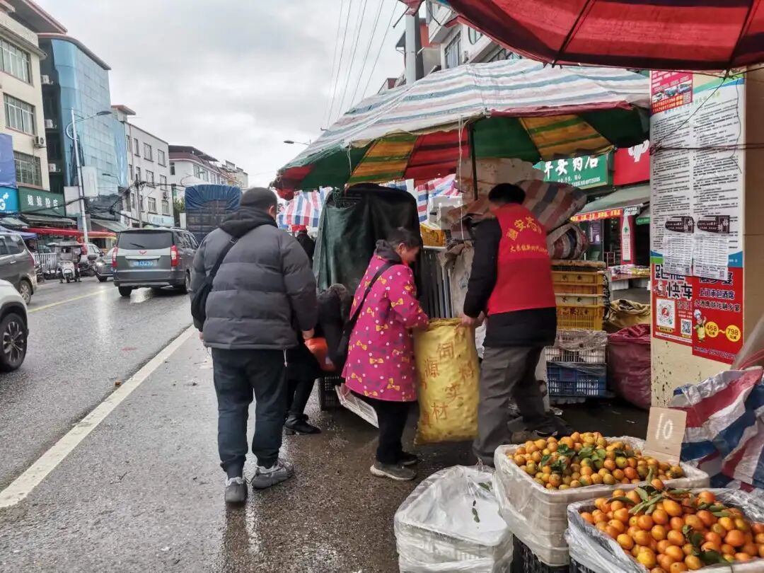 大良街道街道整治再发力整洁有序迎新春