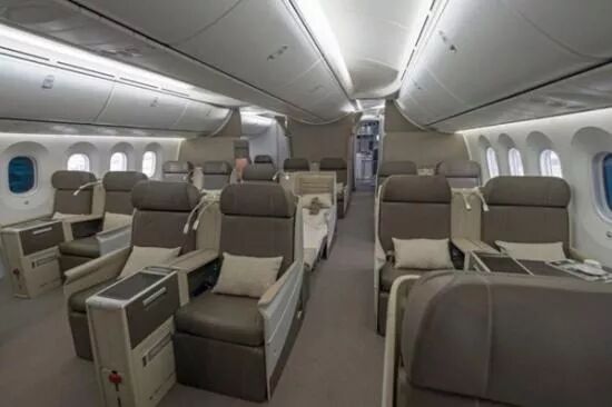 商务舱区别公务舱有几种_商务舱和公务舱哪个级别高_公务舱和商务舱有什么区别