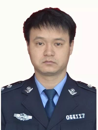 2005年1月参加公安工作,2008年10月调入旬阳县公安局城郊派出所.