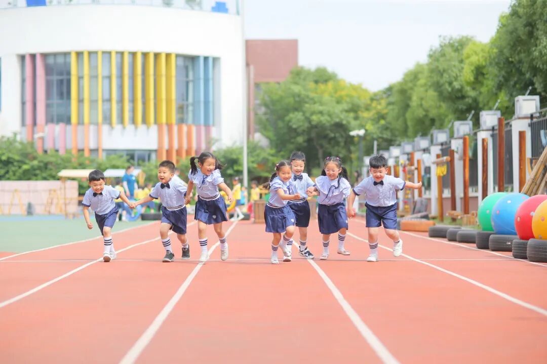 幼儿活动 (1).jpg