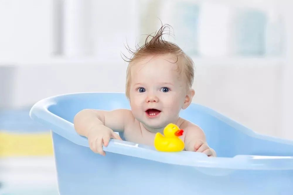 緊急提醒！秋季給寶寶洗澡，有這3種情況，再臟也不要洗！ 親子 第5張