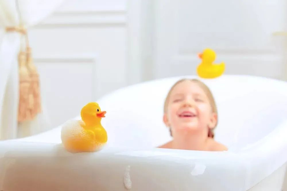 緊急提醒！秋季給寶寶洗澡，有這3種情況，再臟也不要洗！ 親子 第7張