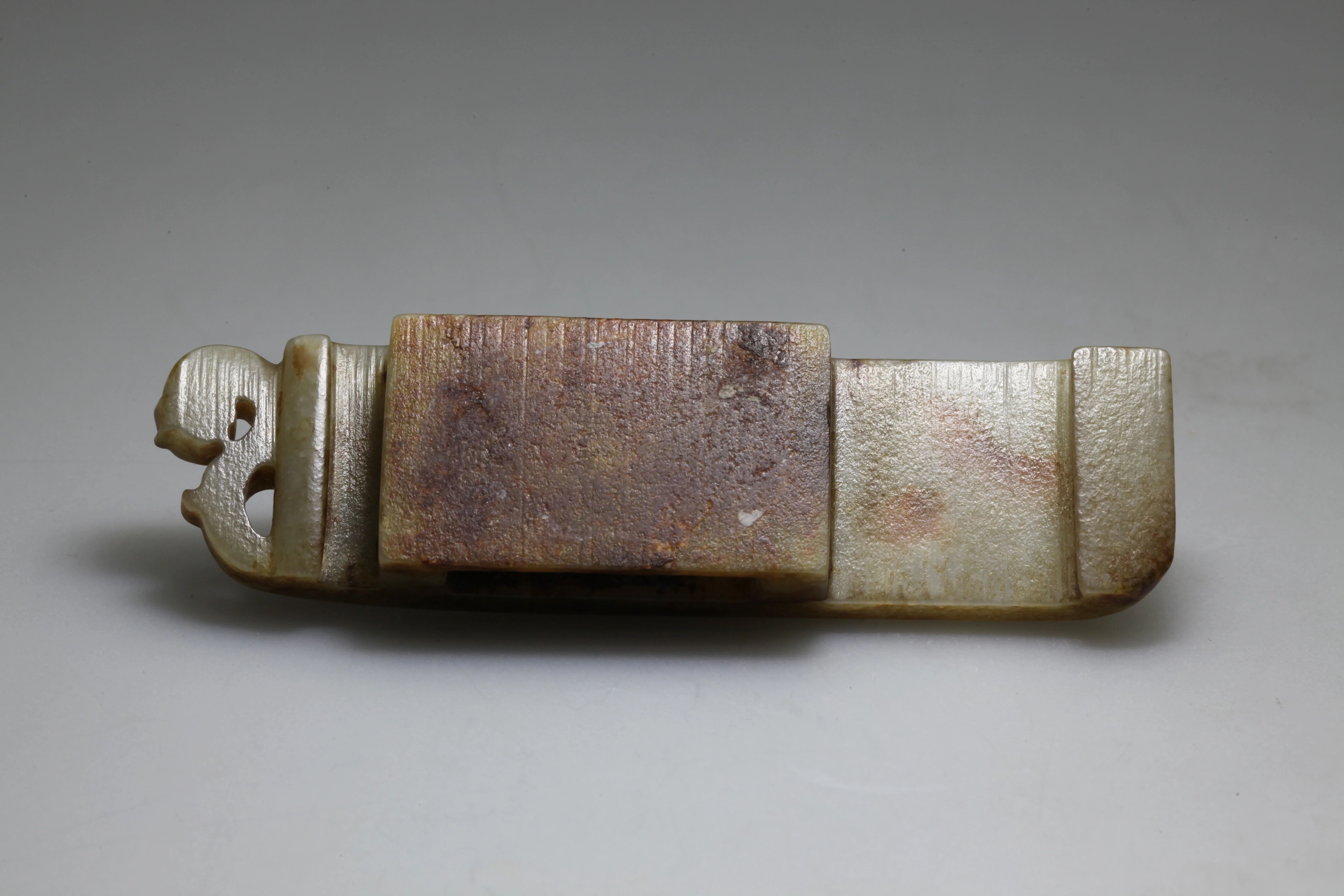 汉代【螭龙纹玉剑璏】 - chrome插件网