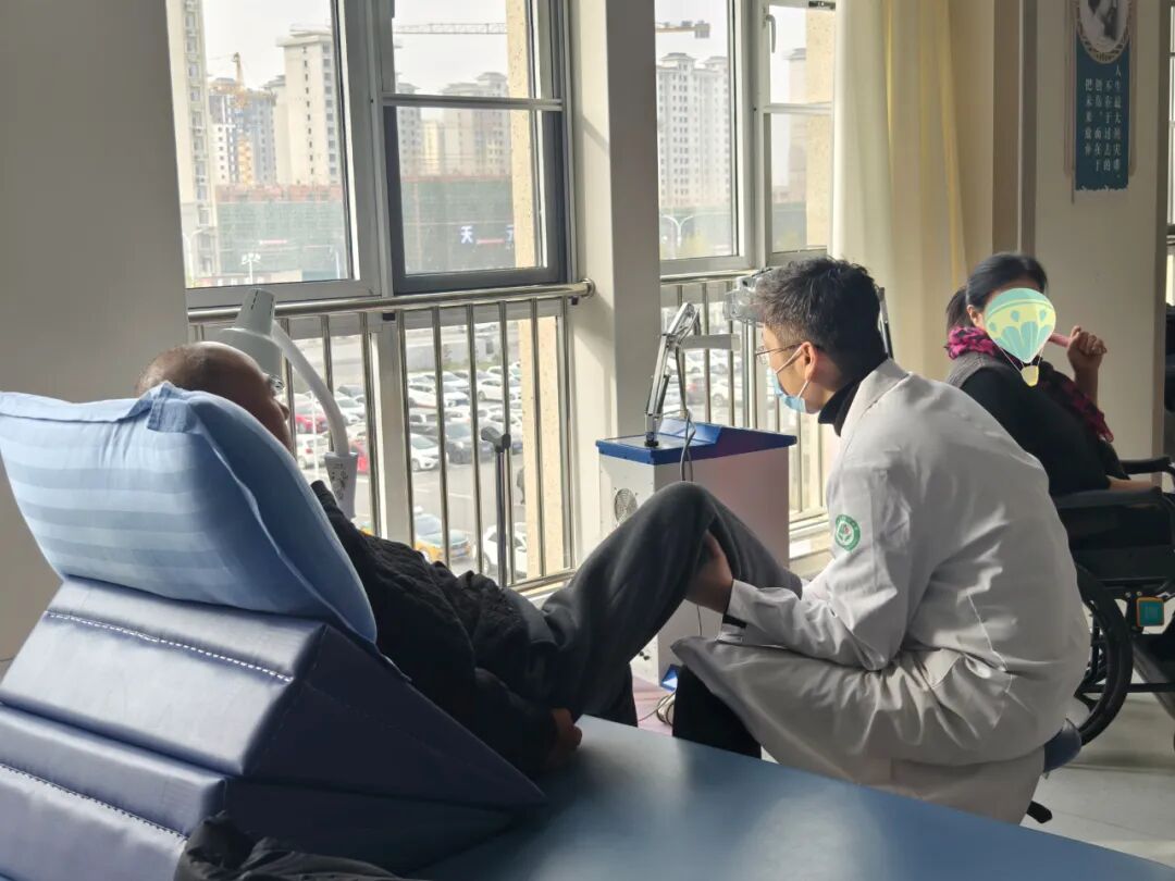 中频为什么能镇痛深度理疗，精准镇痛——郯城中心医院中频干扰电疗法_https://www.jmylbn.com_新闻资讯_第5张