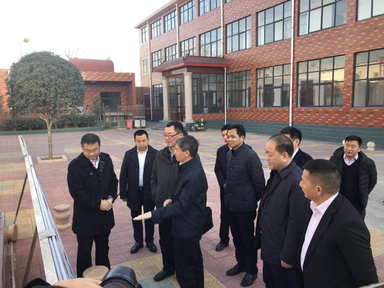 国家食药监总局陈传意司长一行对我市调味面制品生产企业进行调研