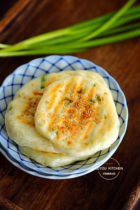 又香又软！不用和面，搅搅面糊就可以做的几种发面饼~