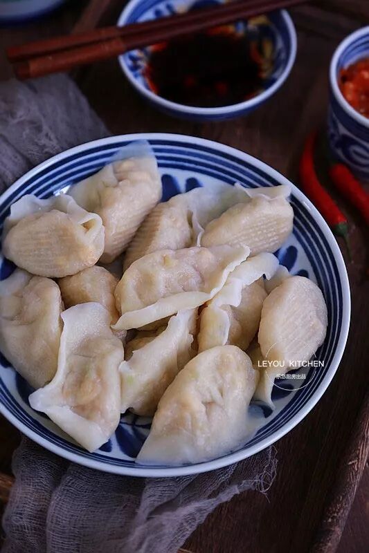 



花十几块钱包一顿饺子，又鲜又香~
