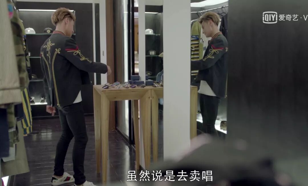 花钱减压 请郑柏旭不要再抄袭黄子韬的人设了 而且连衣橱都拿走太过分了 微信公众号文章