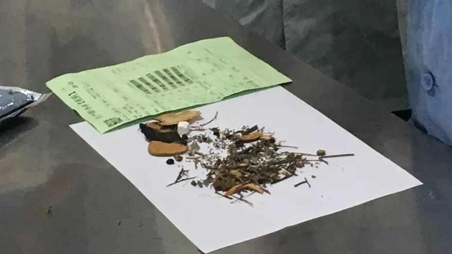 壮丽70年 · 讲好江苏药品安全故事 | 江苏省药监局领导及各大媒体一行来到李良济参观采访(图16)