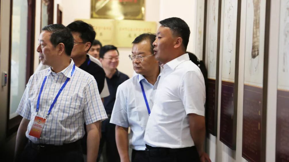 良济大事 | 苏州市政协主席周伟强带队视察李良济(图5)