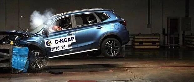 钢板越厚代表车越安全？错，别再被无知蒙蔽双眼！