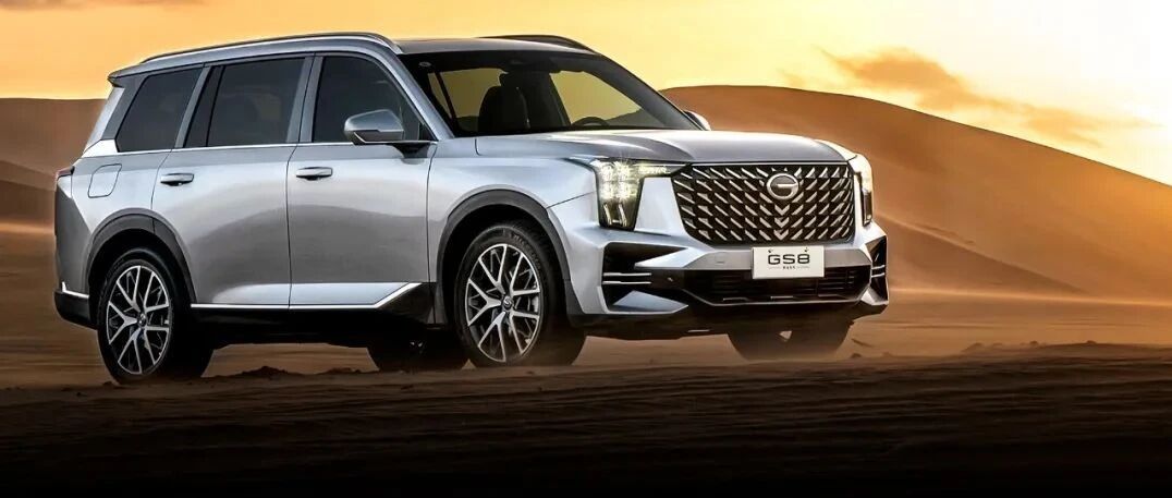 全新传祺GS8，买18万的“丐版”太值了！