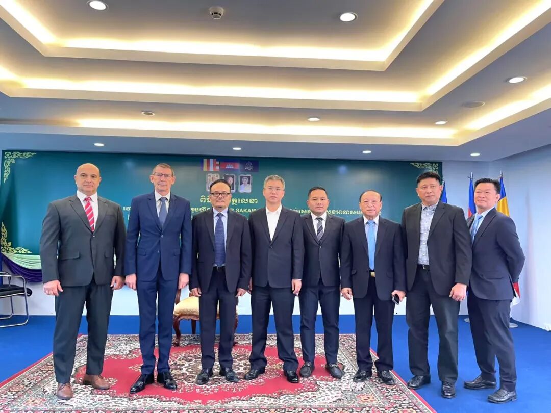 滨海机场投资有限公司与SAKAM安保公司正式签署合作协议