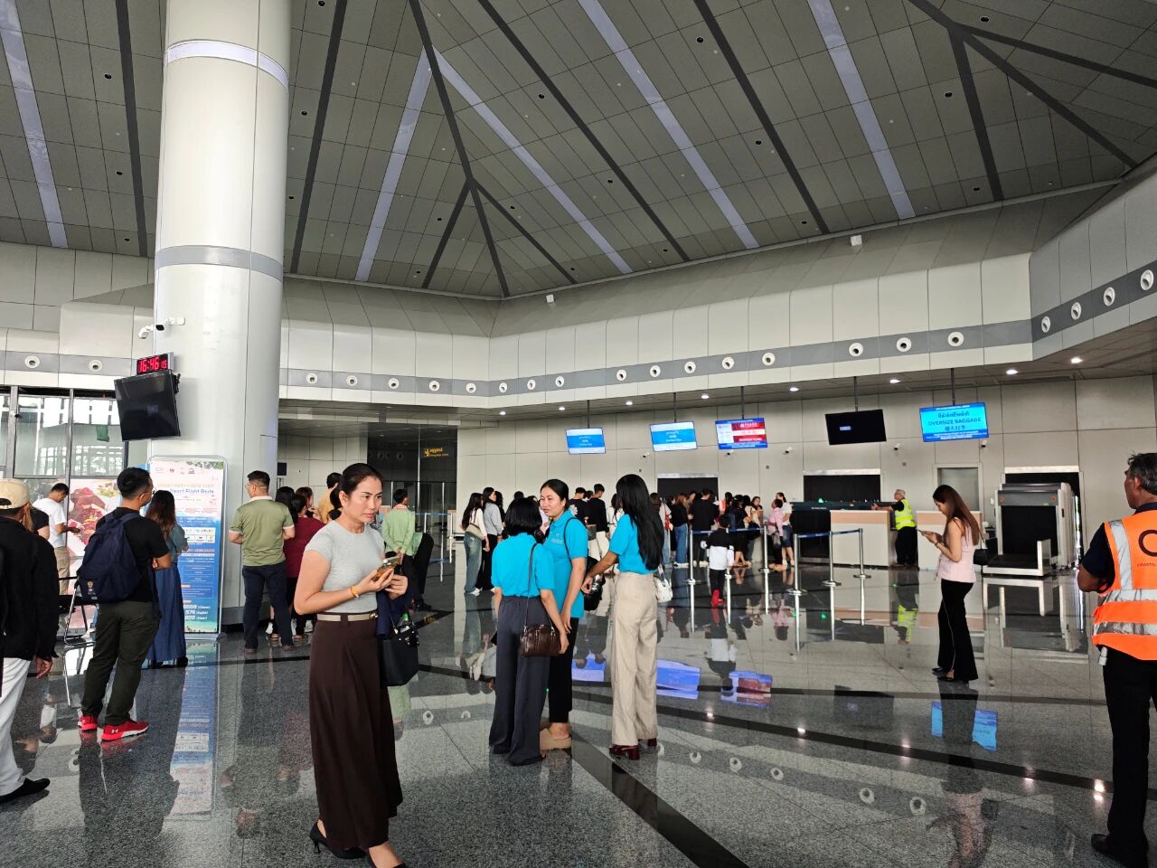 金边德崇国际机场首航七星海国际机场