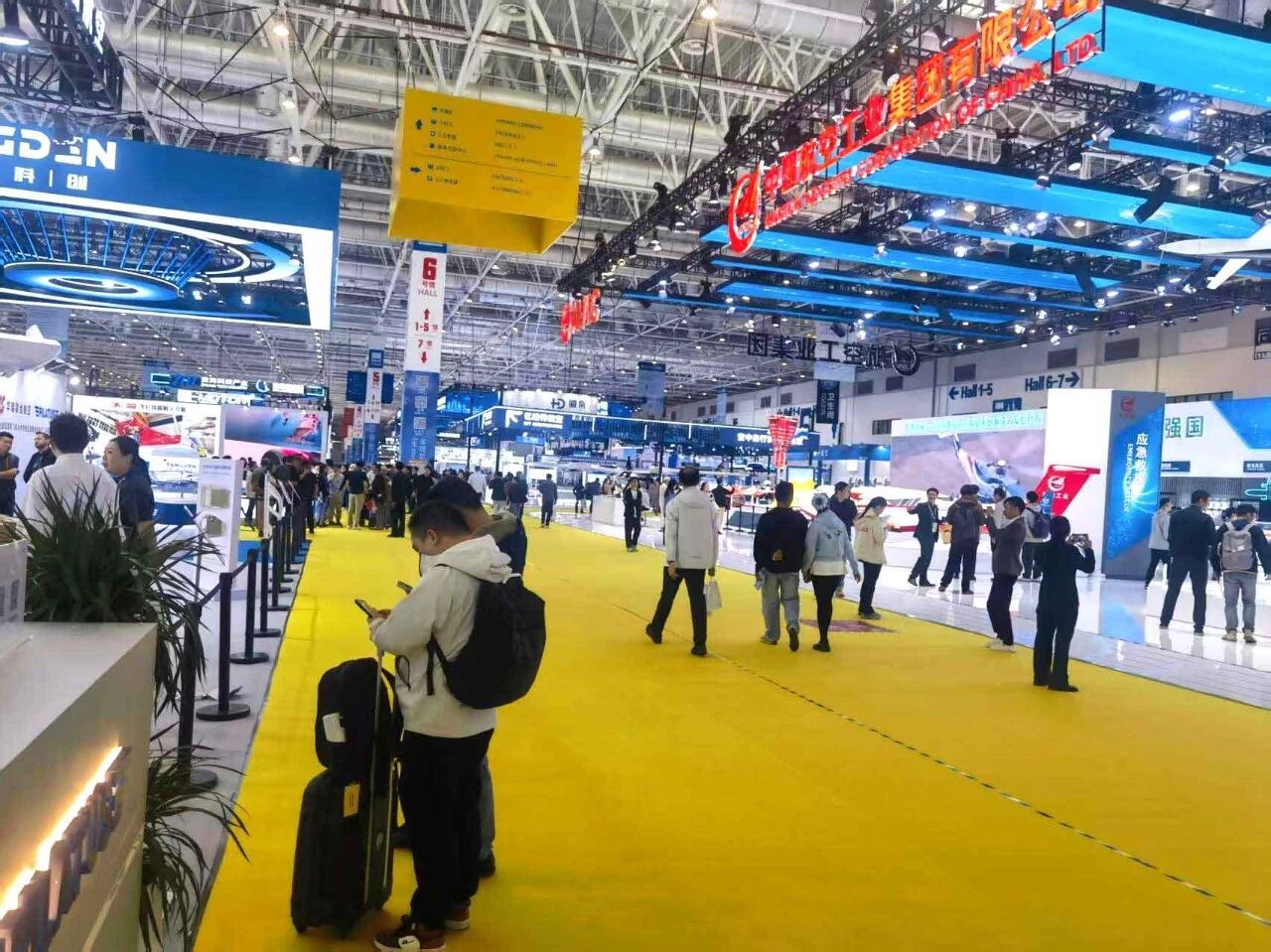 珠海航展收官！七星海国际机场作为唯一机场类展商，携合作伙伴闪耀2025 年亚洲通用航空展盛会