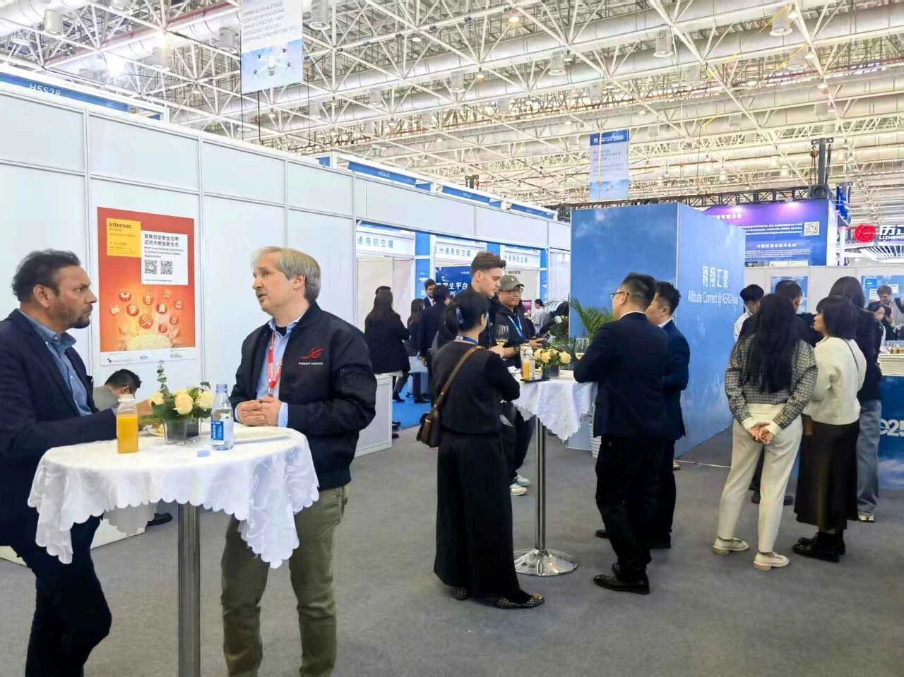 珠海航展收官！七星海国际机场作为唯一机场类展商，携合作伙伴闪耀2025 年亚洲通用航空展盛会