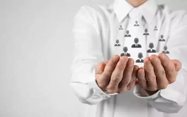 眼科售后电话怎么打在眼镜店配镜 和 在 医院配镜 到底有什么不同？_https://www.jmylbn.com_新闻资讯_第4张