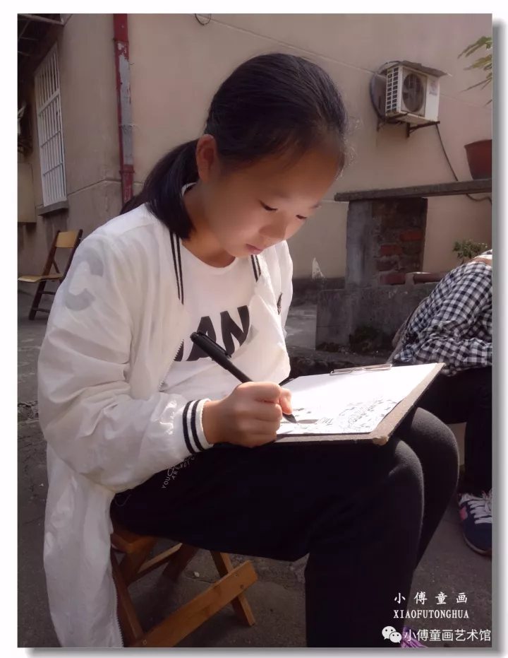 户外建筑写生:大童画班(五六年级) - 小傅童画艺术馆 - 小傅童画 户外建筑写生:大童画班(五六年级) - 小傅童画艺术馆 - 小傅童画