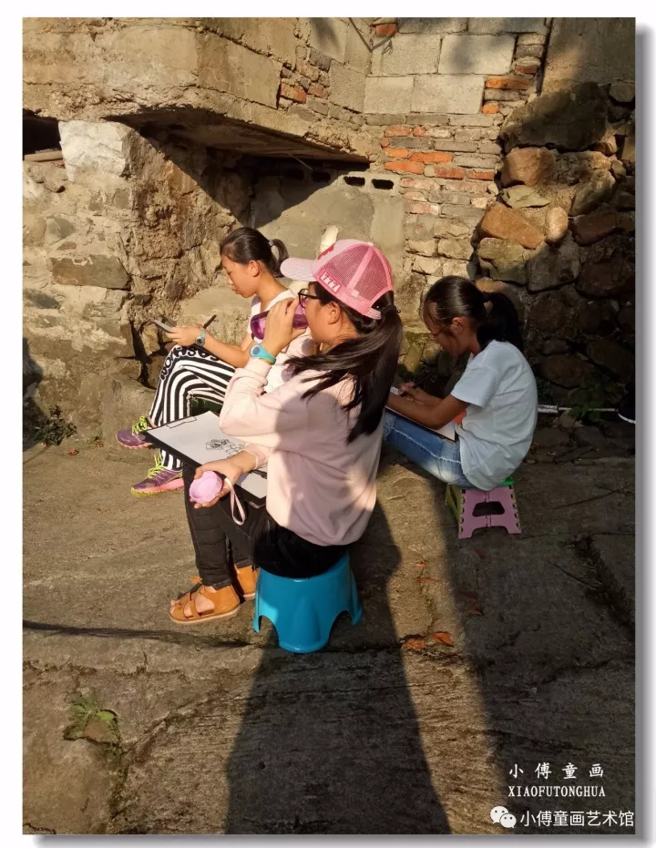 户外建筑写生:大童画班(五六年级) - 小傅童画艺术馆 - 小傅童画 户外建筑写生:大童画班(五六年级) - 小傅童画艺术馆 - 小傅童画