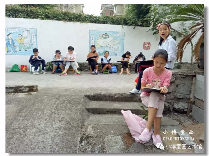 户外建筑写生:大童画班(五六年级) - 小傅童画艺术馆 - 小傅童画 户外建筑写生:大童画班(五六年级) - 小傅童画艺术馆 - 小傅童画