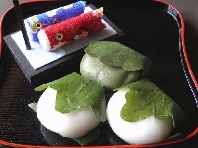 而关东地方的槲叶糕(又称柏饼),它属于日本的和果子系列.