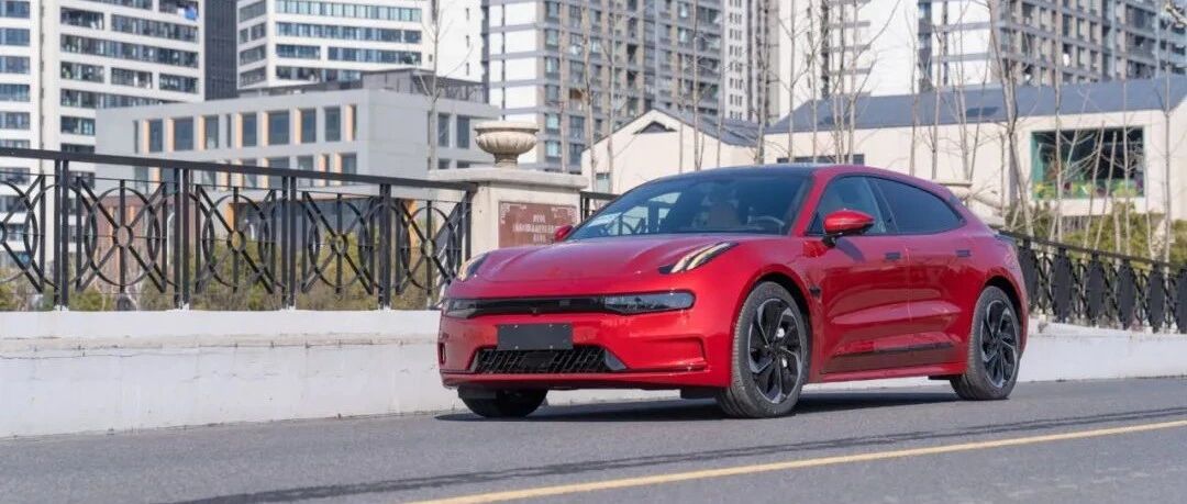 春卷又开车 | 朋友的极氪001能否让我“路人转粉”？