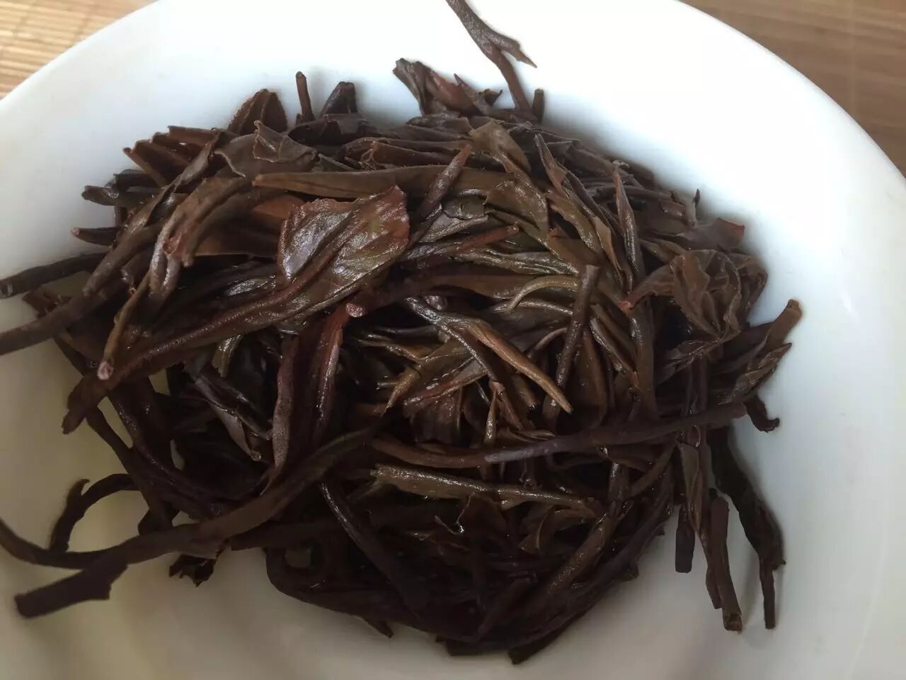 【老徐鉴茶】第二期: 古树红茶松针