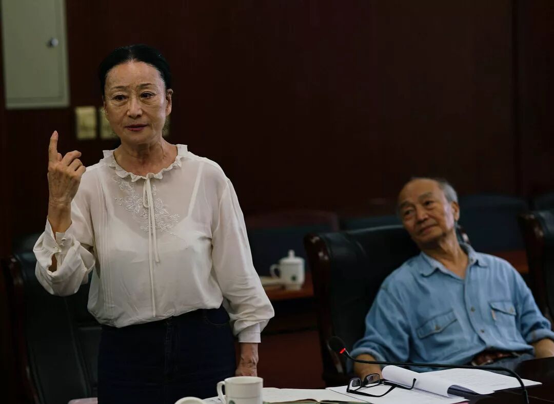 中央戏剧学院教授张京棣,姬崇恭刘哈青,李大跃,朱龙广等都曾是叶宁