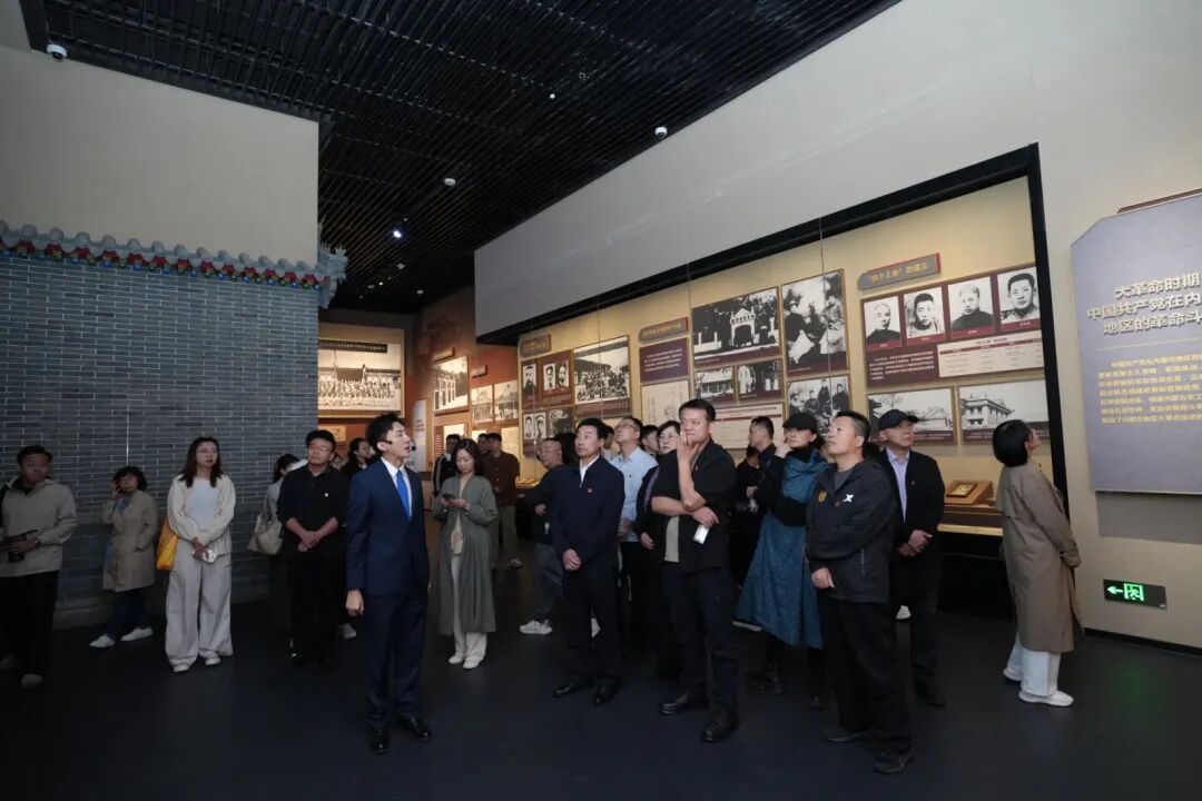 齐心向党，弘扬红色精神 ——中国舞蹈家协会、内蒙古文联联合开展主题党日活动 第4张