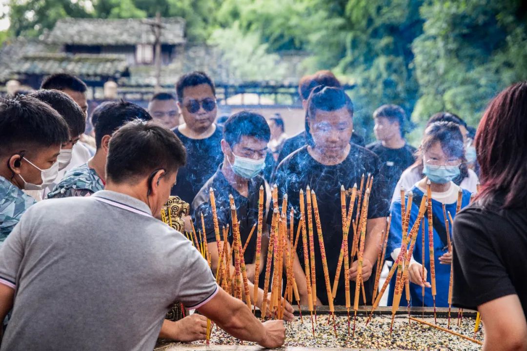 好看的古装武打电影大全_古装武打片老电影_成龙古装武打笑片