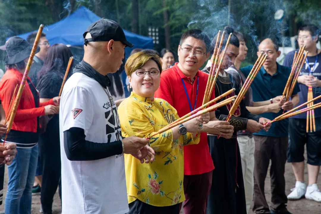 成龙古装武打笑片_好看的古装武打电影大全_古装武打片老电影